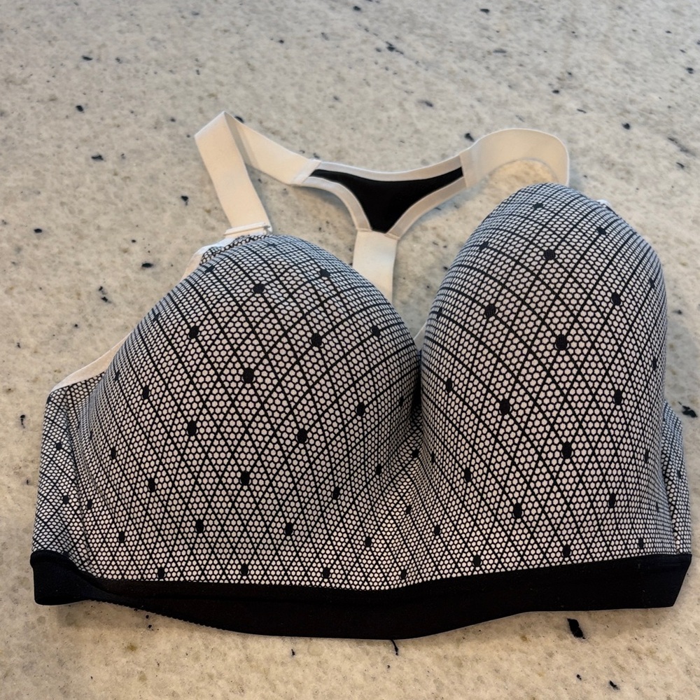 Victoria's Secret Black and White Geometric sports Bra